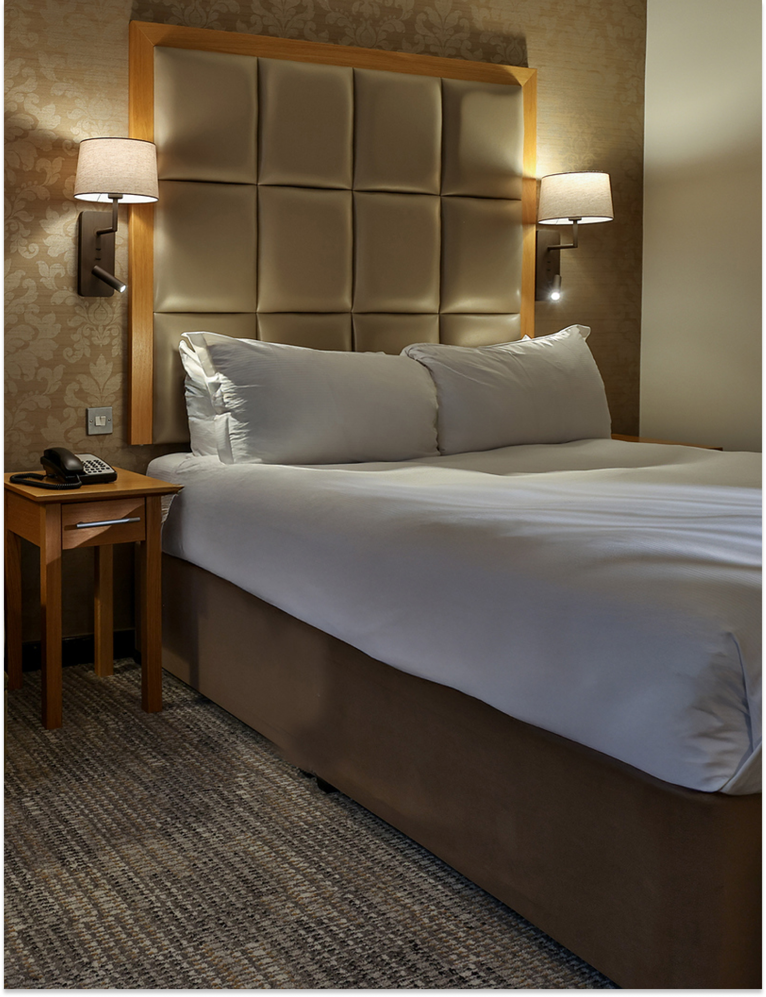 Main Deluxe Desktop Banner